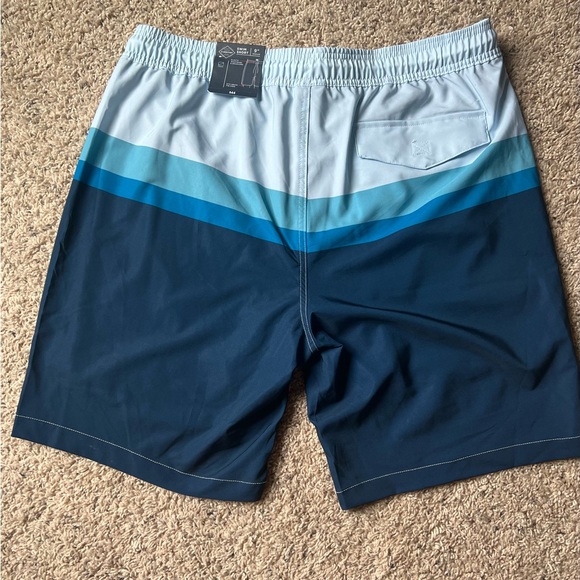 St. John’s Bay Mens’s Swim Shorts - Picture 2 of 5